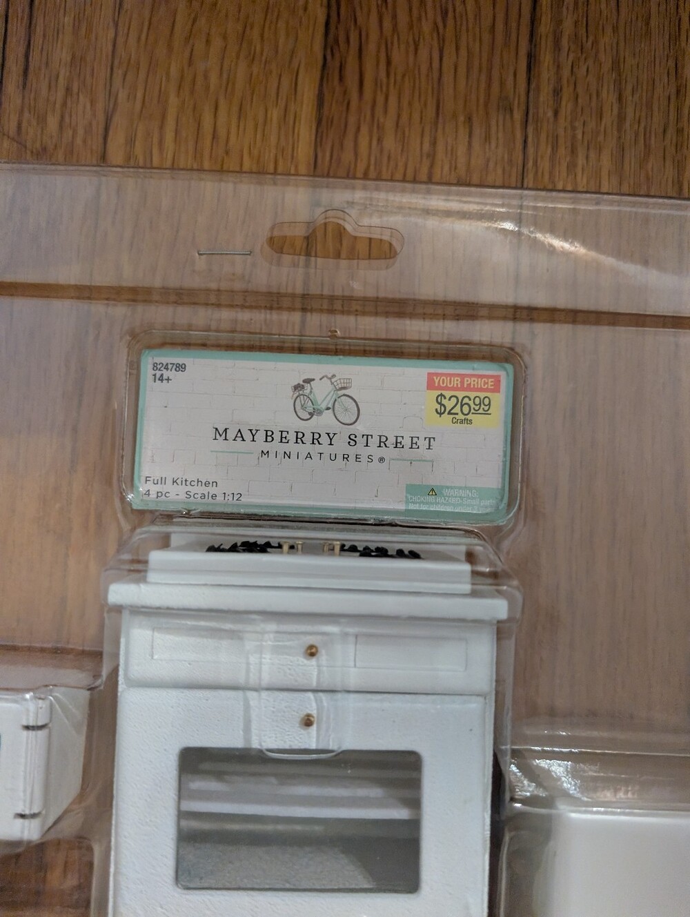 Mayberry Street Miniatures White & Wood Kitchen Set - Picture 7 of 7